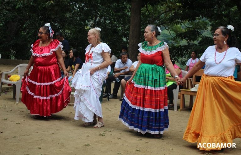 484853152_945717461101015_746978015900599818_n